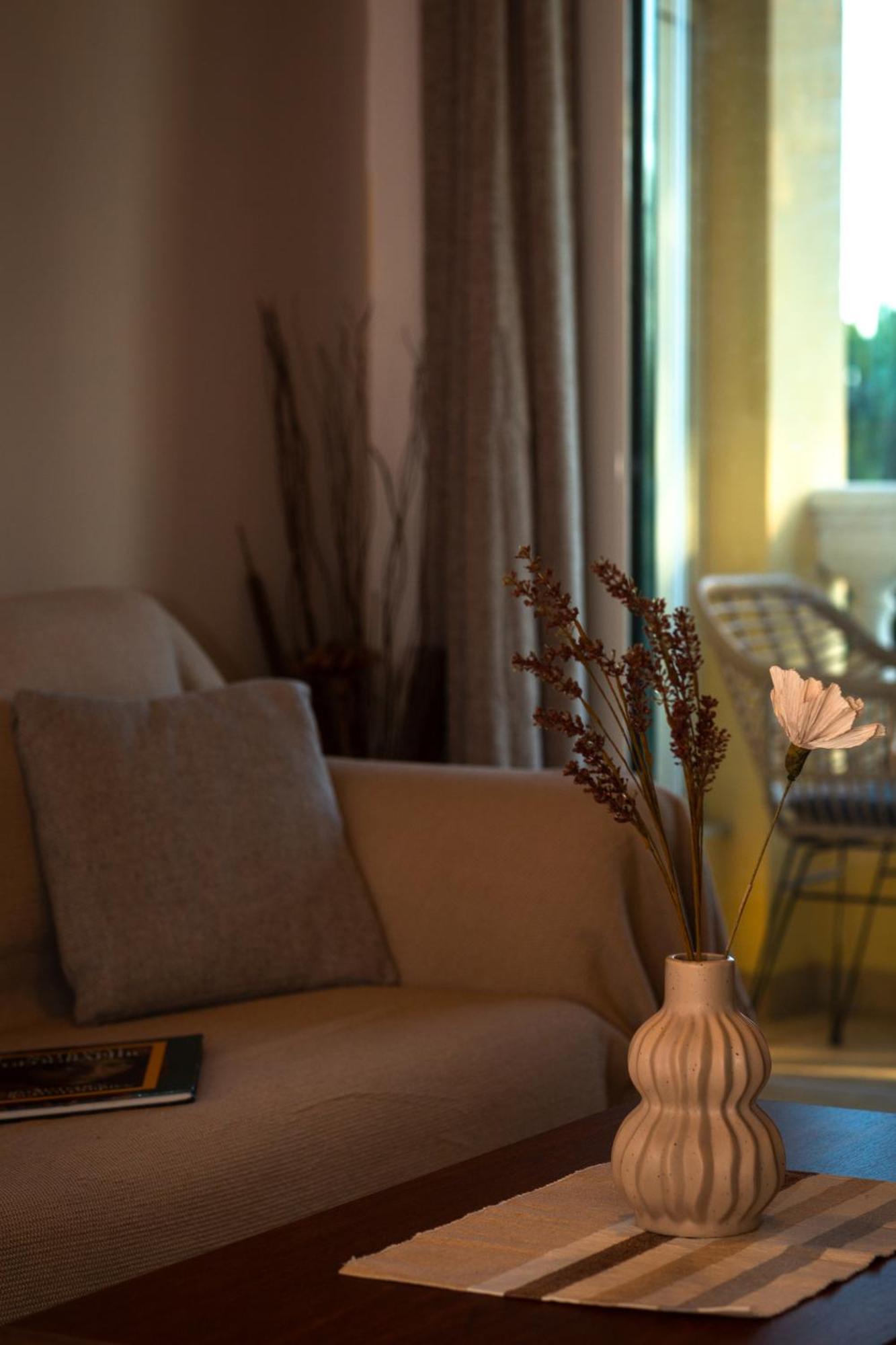 Stefanias Appartments Ágios Matthaíos Dış mekan fotoğraf