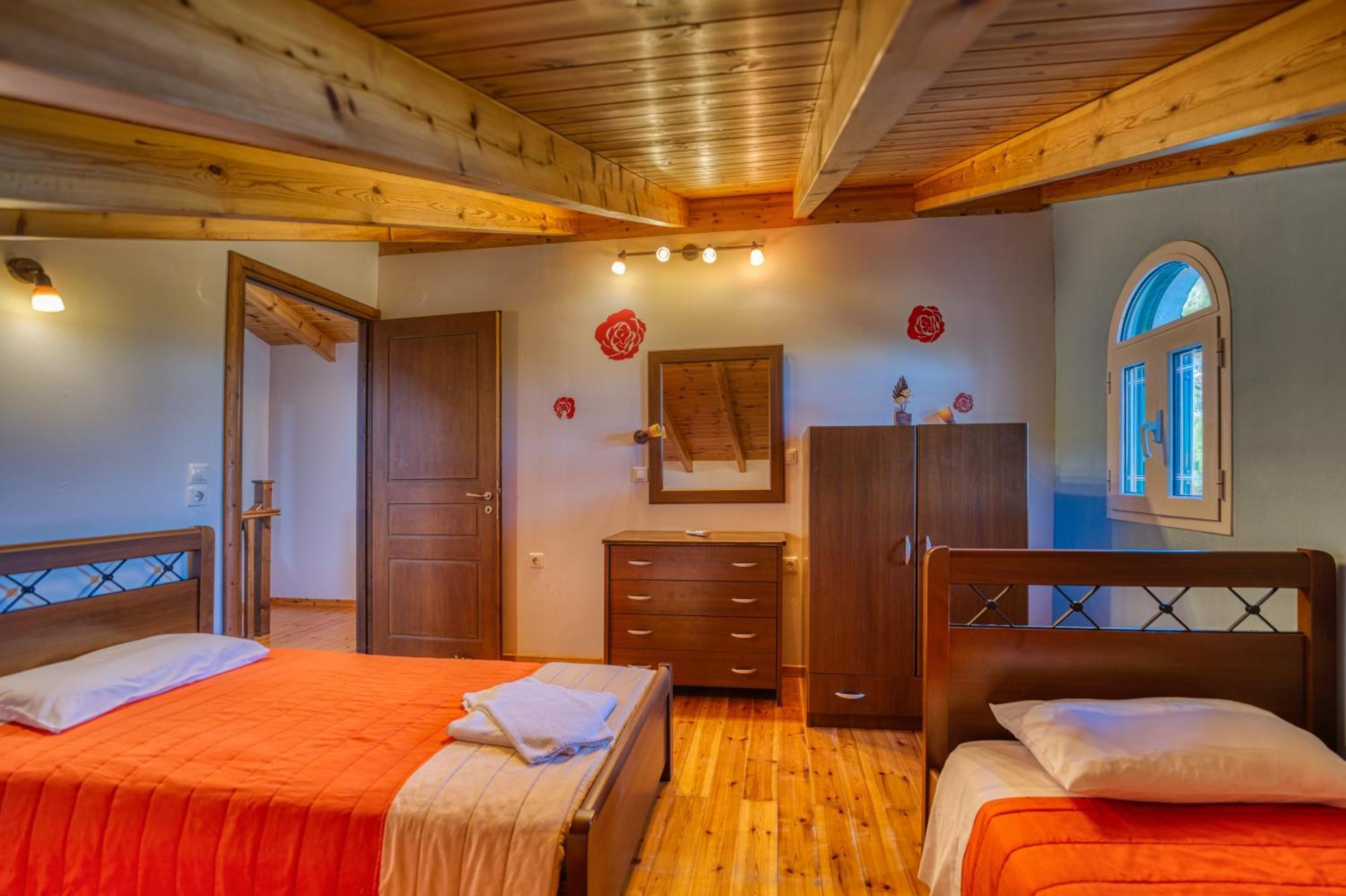 Stefanias Appartments Ágios Matthaíos Dış mekan fotoğraf